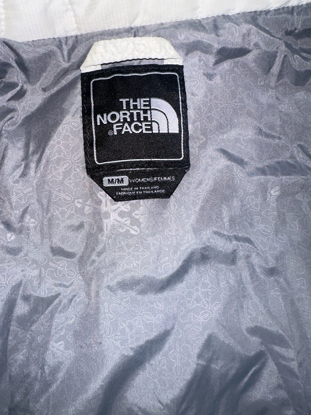 The North Face Women's White Quilted Star-Pattern Jacket Size Medium - Picture 12 of 13